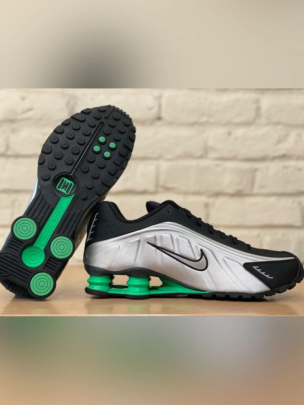 Nike shox r4